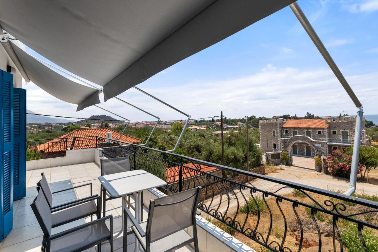 Nikolas Apartments Stoupa Levktron Luaran gambar