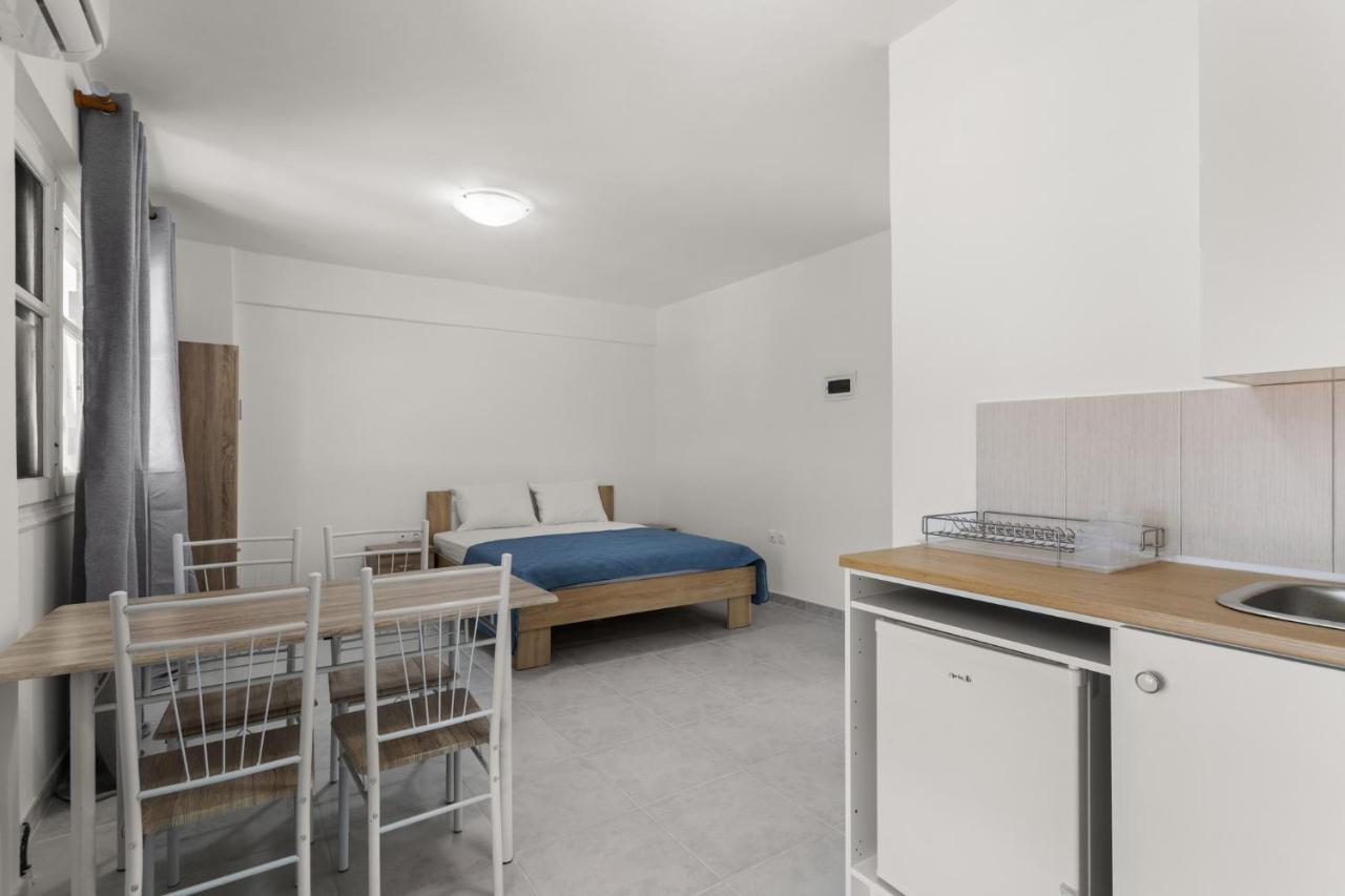 Nikolas Apartments Stoupa Levktron Luaran gambar