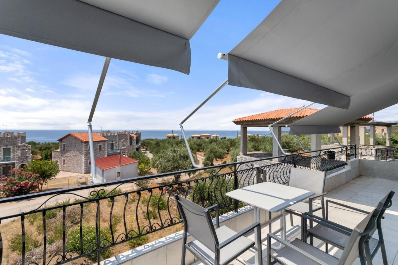 Nikolas Apartments Stoupa Levktron Luaran gambar